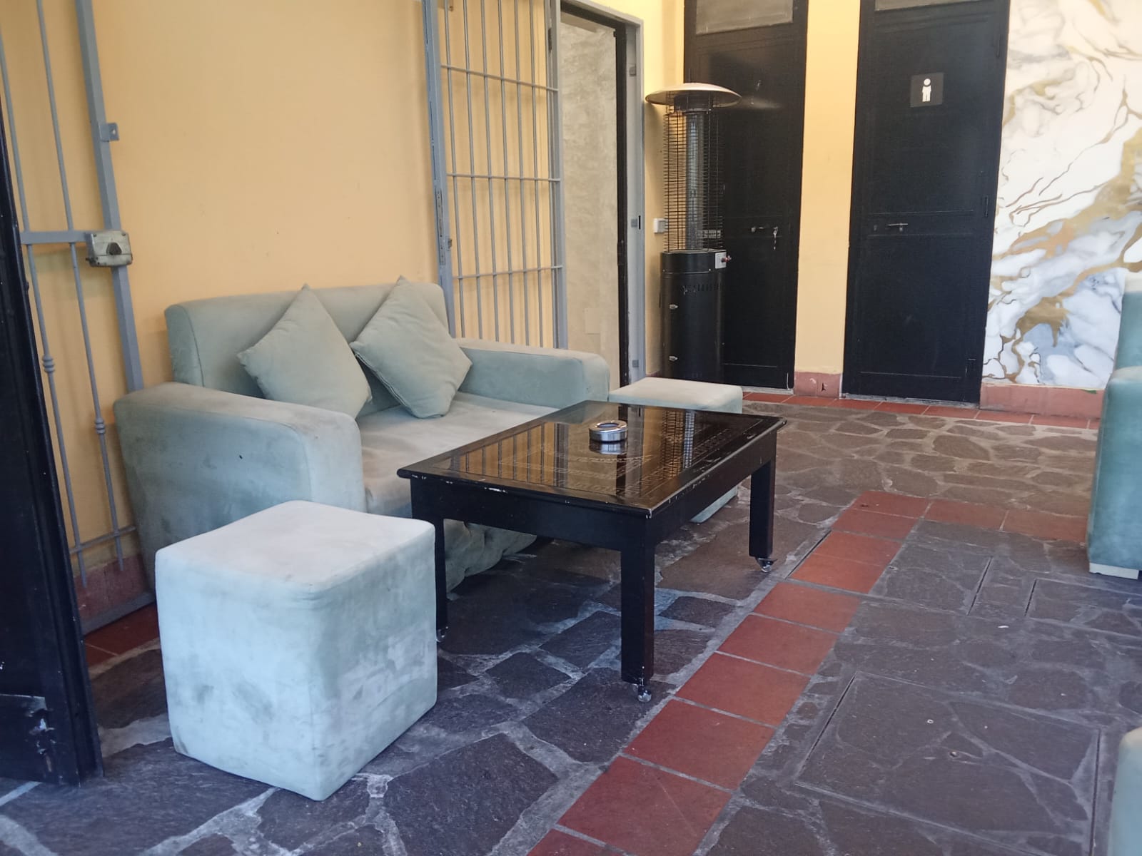Area ingresso